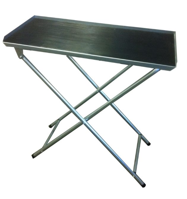 folding table with rubber mat